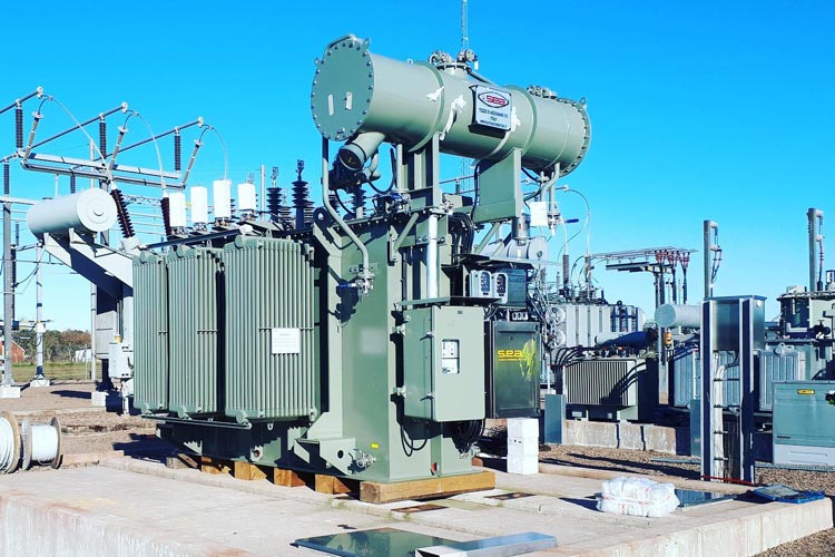 8 MVA transformator installerad utomhus vid station Karsefors