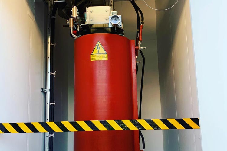 Gjuthartsisolerad transformator SEA 3150 kVA, 11/0,42 kV