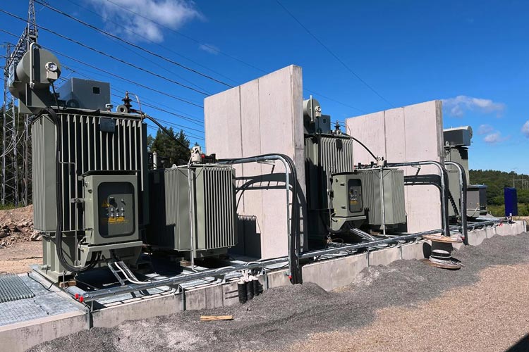 Nollpunktsreaktorer på 6350 kVAr installerade utomhus